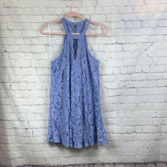 Francesca's Oxford Blue Scalloped Halter Lace Mini Shift Dress M 6/8 Graduation - Picture 3 of 8